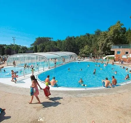 Les Villages Sous Les Pins, Bungallow A17 Dom wakacyjny *